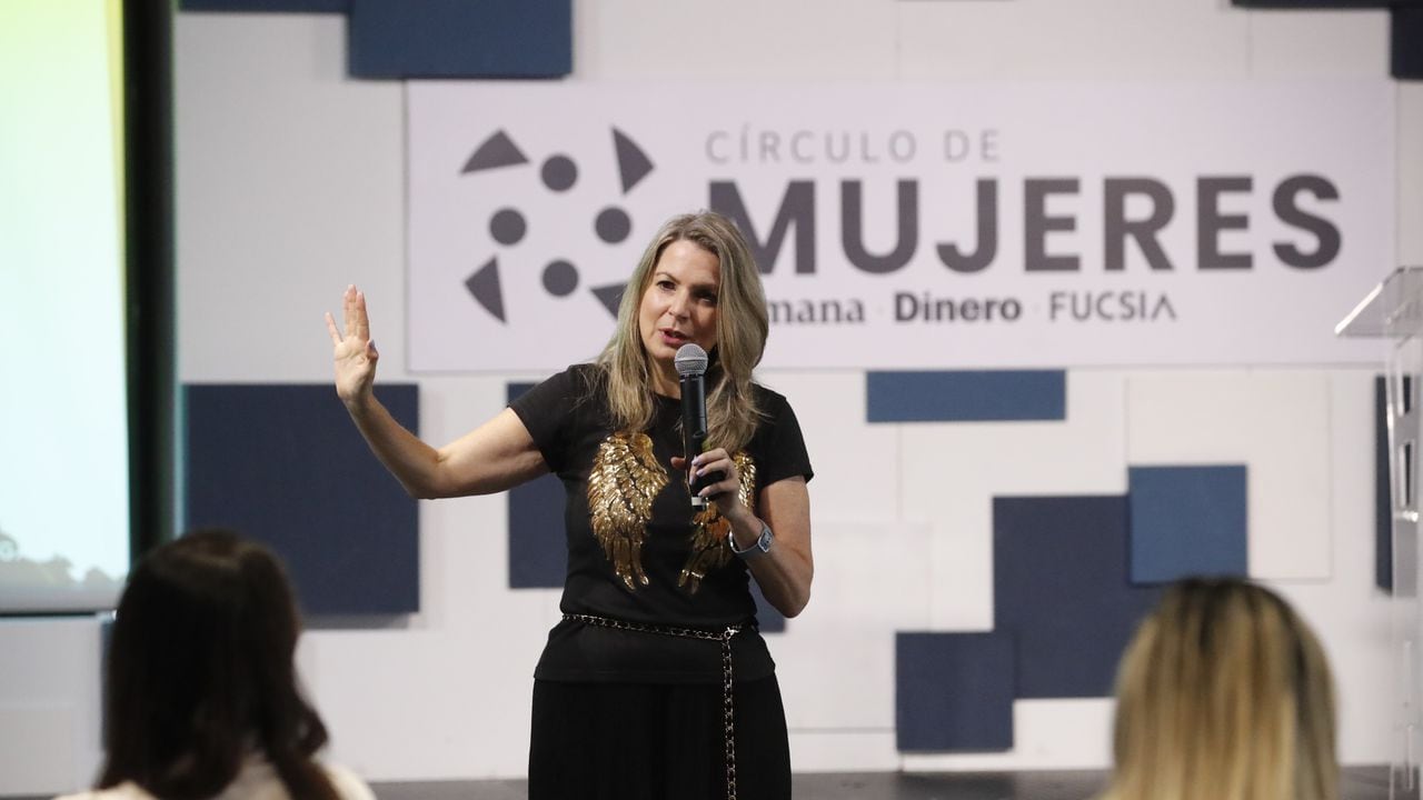 Carolina Carolina Angarita Barrientos, mentora, conferencista y escritora, reveló las calves para construir una buena marca personal en la redes sociales durante la séptima sesión del Círculo de Mujeres.
