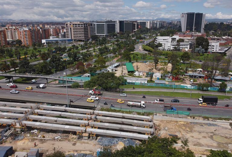 Obras para mejorar la movilidad en Bogotá 
obras transmilenio avenida 68 puente calle 26
Enero 4 del 2023
Foto Guillermo Torres Reina / Semana
