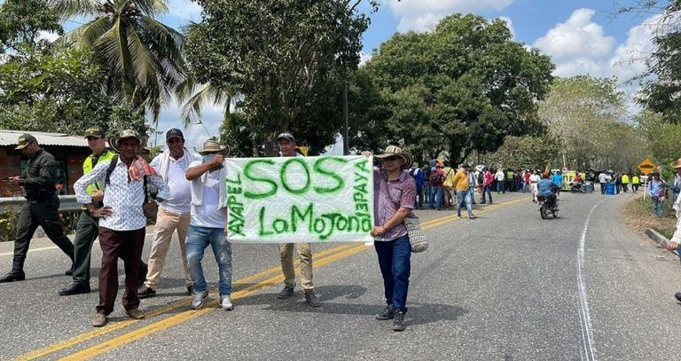Manifestaciones en La Mojana afectan a varios municipios de Antioquia.