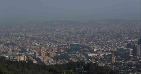 La peor problemática ambiental de Bogotá es la contaminación del aire. Foto: Guillermo Torres.
