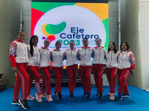 La modalidad de conjuntos femeninos de gimnasia rítmica del Valle del Cauca ganó, por primera vez, el oro en los pasados juegos nacionales que se realizaron en Armenia.