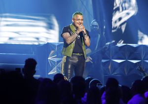 Christian Nodal se presenta en el escenario durante los Premios Tu Música Urbano 2022 el 23 de junio de 2022 en San Juan, Puerto Rico. (Foto de José R. Madera/GETTY IMAGES NORTH AMERICA/Getty Images vía AFP)