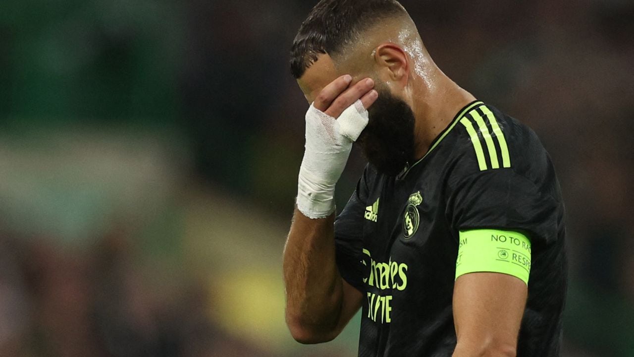 Soccer Football - Champions League - Group H - Celtic v Real Madrid - Celtic Park, Glasgow, Scotland, Britain - September 6, 2022 Real Madrid's Karim Benzema reacts Action Images via Reuters/Lee Smith
