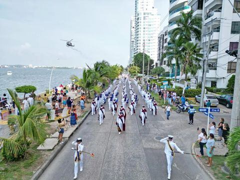 Armada de Colombia conmemora la Naval del Lago de Maracaibo, triunfo obtenido por el Almirante Padilla.