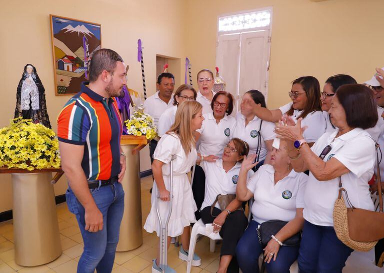 La gobernadora, Elsa Noguera estuvo en el municipio de Sabanalarga, donde recientemente se declaró la Semana Santa patrimonio inmaterial de la Nación