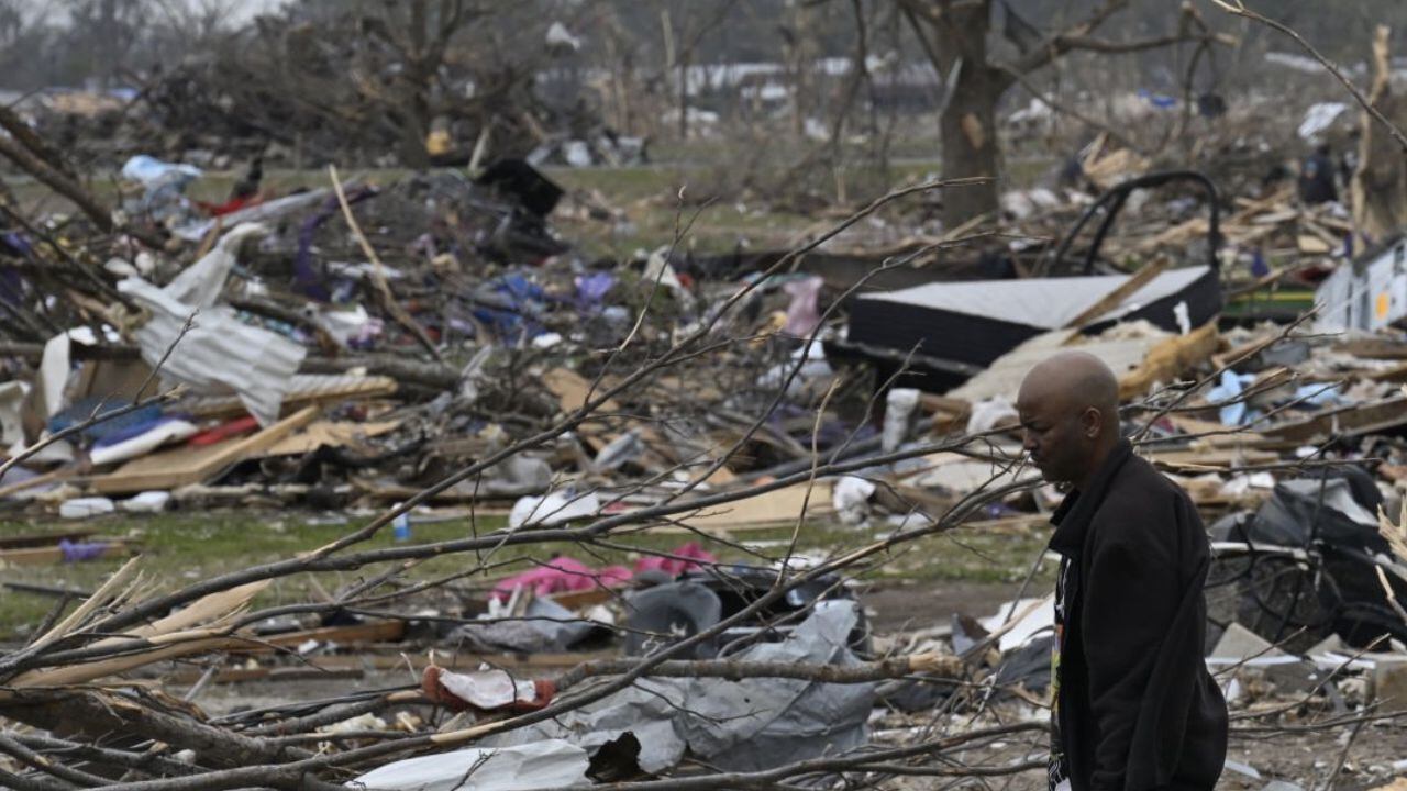 Una ola de destrucción fue dejada por los tornados y tormentas en algunos estados del país.