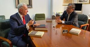 Los secretos del encuentro entre Álvaro Uribe y Gustavo Petro