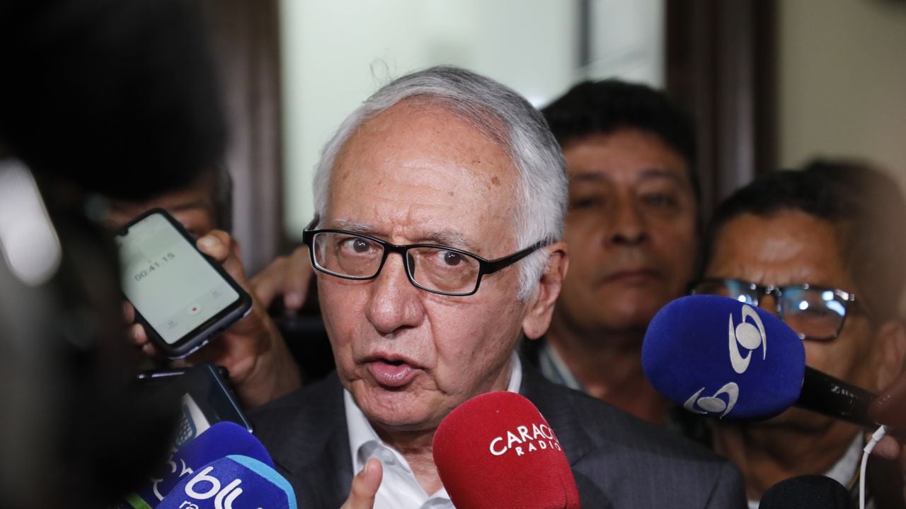 Debate control político a Ministro de Salud Guillermo Jaramillo