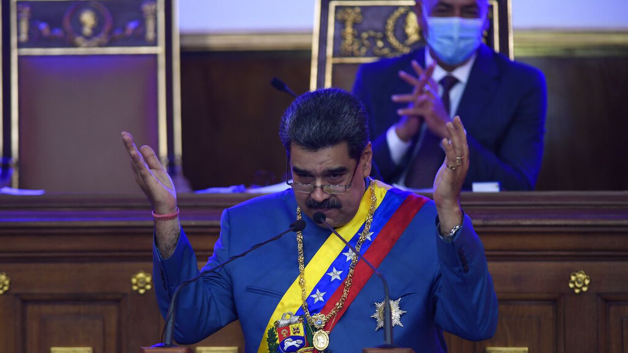El presidente del régimen bolivariano, Nicolás Maduró, dijo que el Carvativir,  “elimina 100 por ciento el coronavirus”., pero al parecer noes más que un aceite esencial de tomillo.