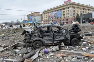 A view of the square outside the damaged local city hall of Kharkiv on March 1, 2022, destroyed as a result of Russian troop shelling. - The central square of Ukraine's second city, Kharkiv, was shelled by advancing Russian forces who hit the building of the local administration, regional governor Oleg Sinegubov said. Kharkiv, a largely Russian-speaking city near the Russian border, has a population of around 1.4 million. (Photo by Sergey BOBOK / AFP)