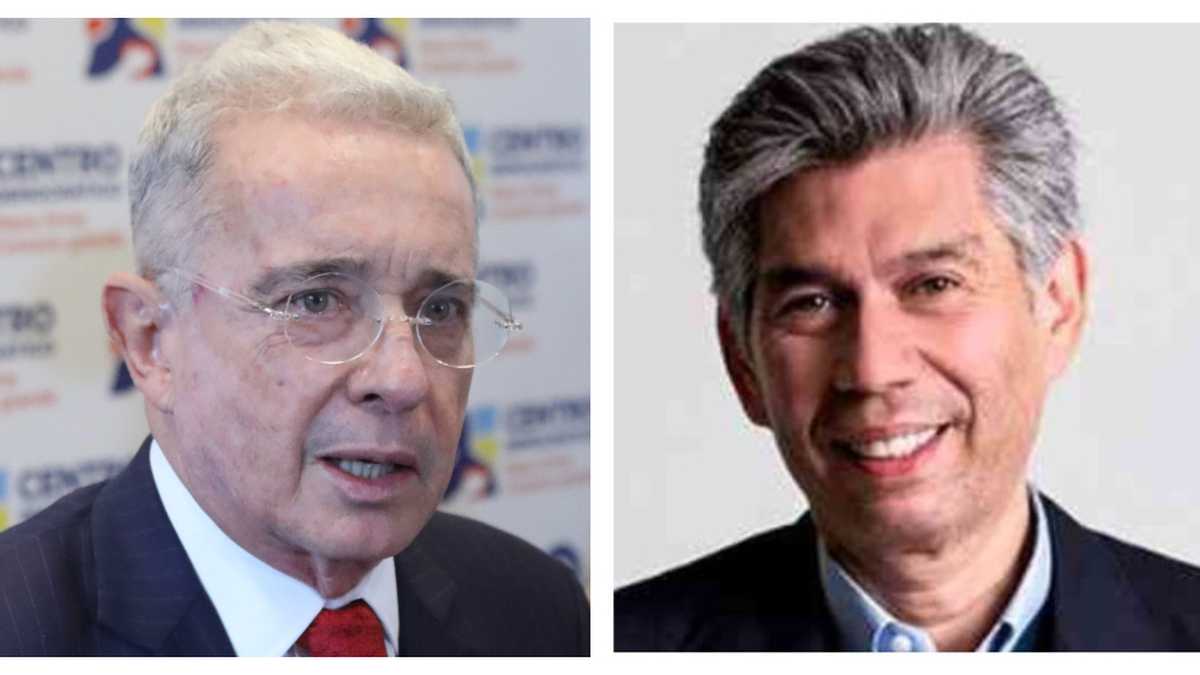 El expresidente Álvaro Uribe y Daniel Coronell