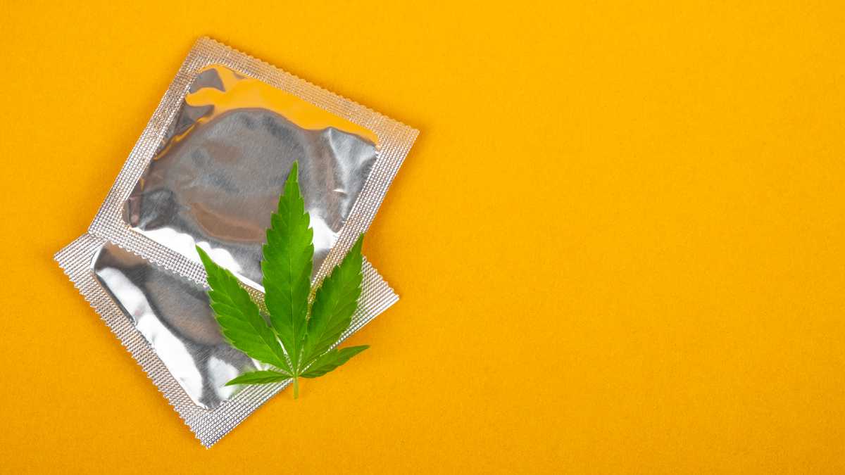 Consejos para sacarle provecho al cannabis para potenciar la vida sexual en pareja