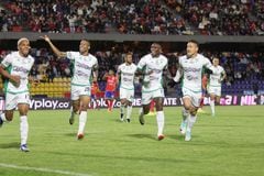 Deportivo Cali celebrando su gol en la capital nariñense