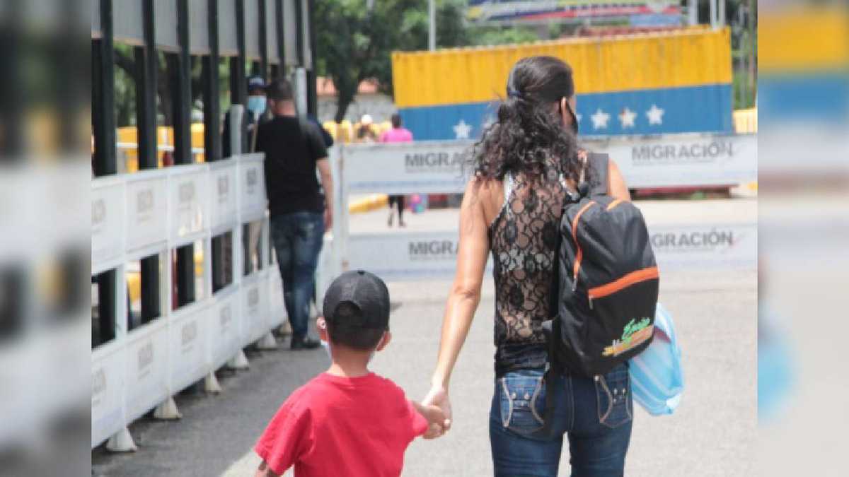 La Dirección Regional Occidente de Migración Colombia anunció que solo atienen en una oficina a los migrantes venezolanos en Cali, por esta razón se han presentado aglomeraciones. Foto de contexto: www.migracioncolombia.gov.co