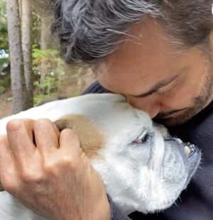 Eugenio Derbez se mostró muy afectado en redes sociales, tras la muerte de su mascota 'Fiona'