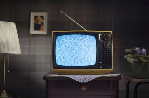 En los años 90 los televisores eran cuadrados.