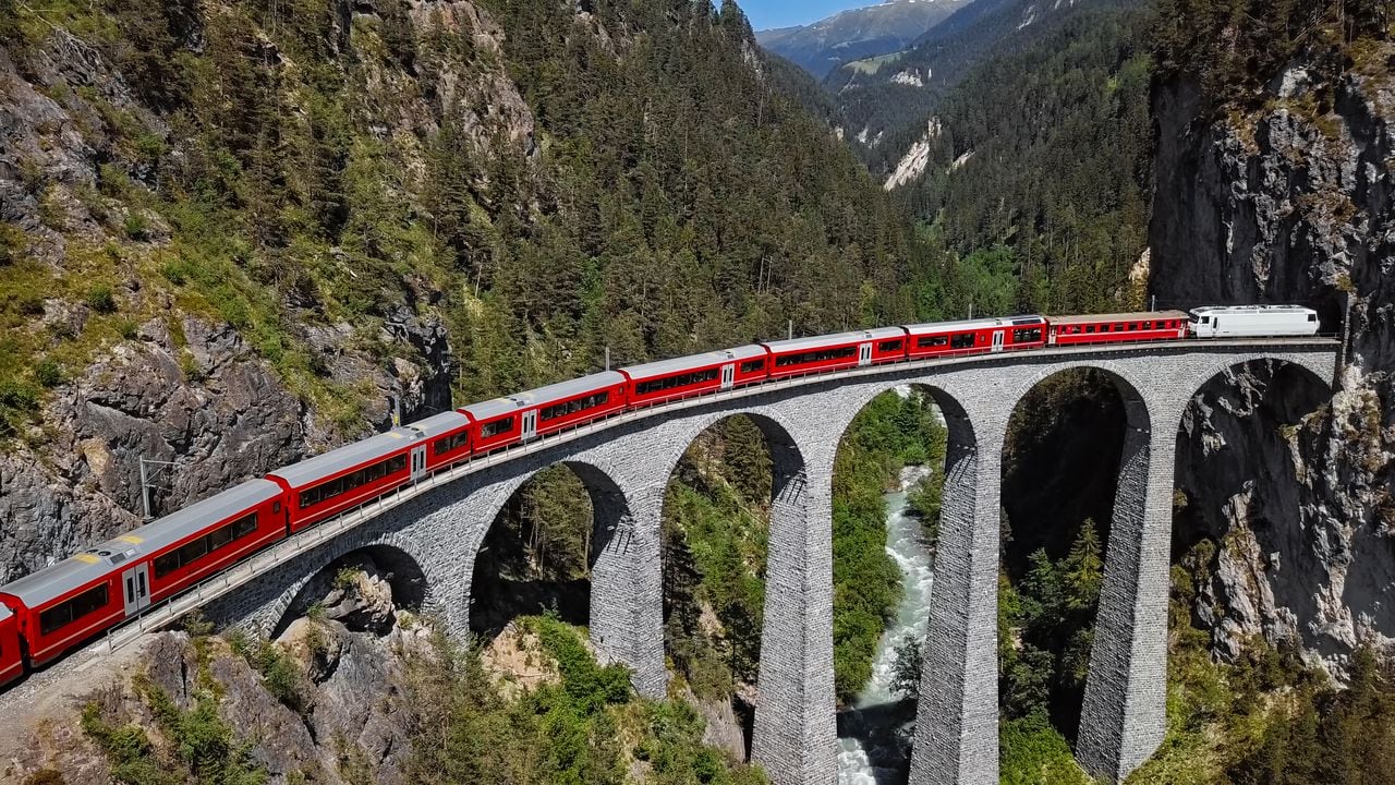 El tren es uno de los medios de transporte que más cuida el medio ambiente