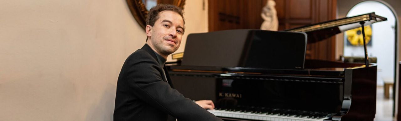 Mauricio Arias interpretará dos estrenos de compositores colombianos.