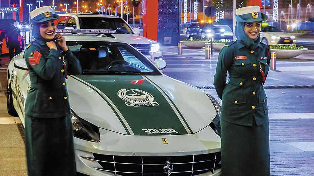 La fuerza policial de Dubái cuenta con escuadrones conformados únicamente por mujeres.
