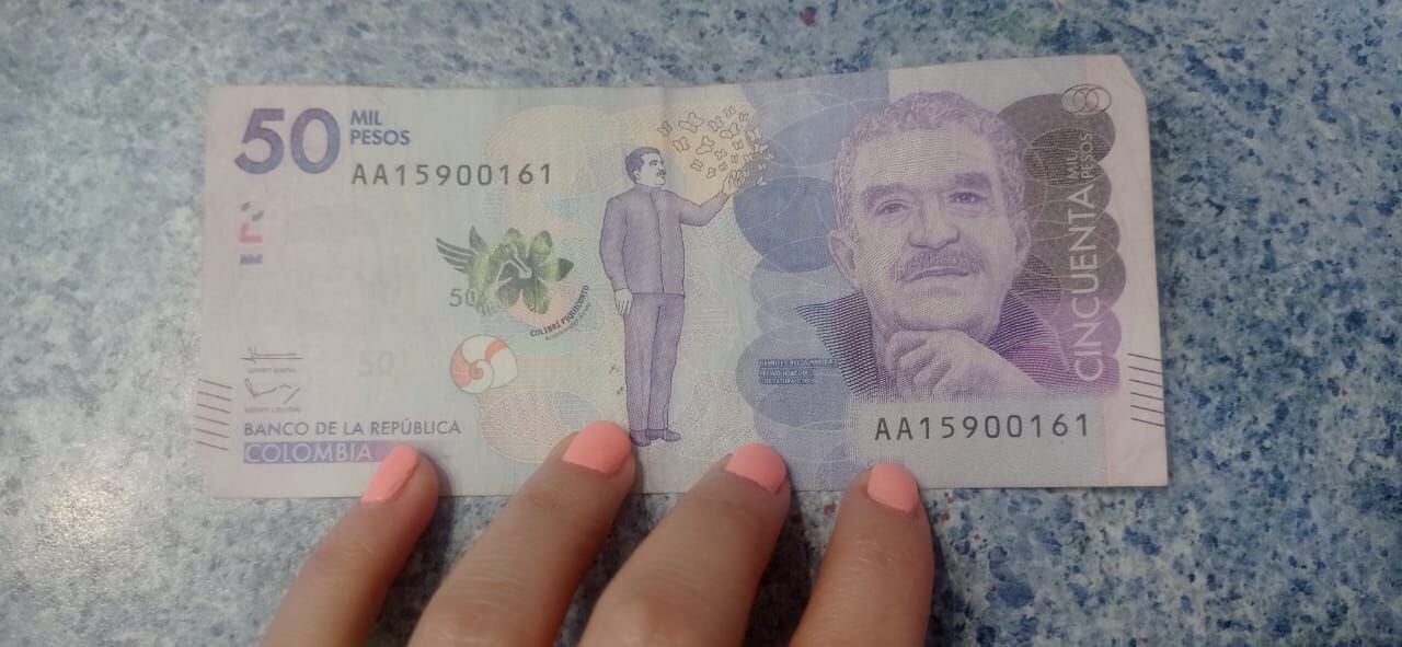 Este es uno de los billete de $50.000 que presuntamente sería falso y que le entregó un cajero automático a una empresaria en Bogotá.