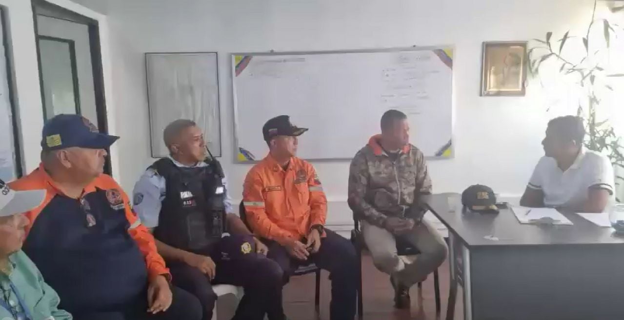 Las autoridades de la Secretaría de Seguridad Ciudadana del Estado Bolívar, en Venezuela, han estado evaluando alternativas para rescatar la totalidad de los cuerpos que hay en la mina.