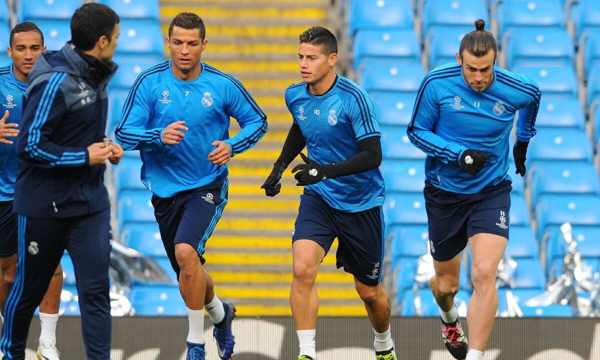 Cristiano Ronaldo, James Rodríguez y Gareth Bale - Real Madrid. Foto: Anadolu Agency/Getty Images