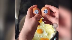 Con huevos un tiktoker predice los resultados de Champions League