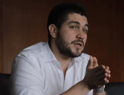 Óscar Escobar, alcalde de Palmira, dice que las acusaciones de la Procuraduría son falsas.