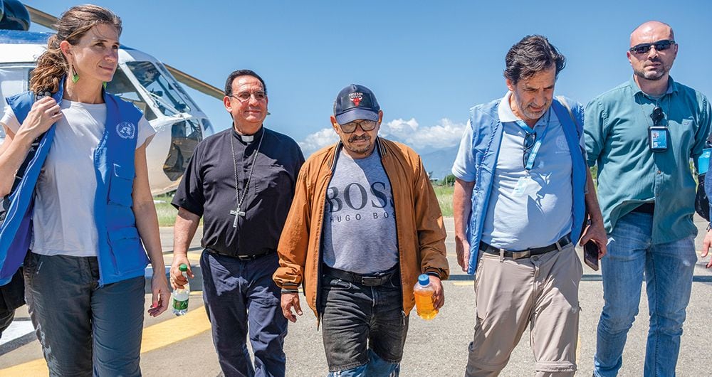   A representantes de la Iglesia católica y Naciones Unidas les fue entregado don Luis Manuel Díaz en la serranía del Perijá y luego llegaron al aeropuerto de Valledupar.