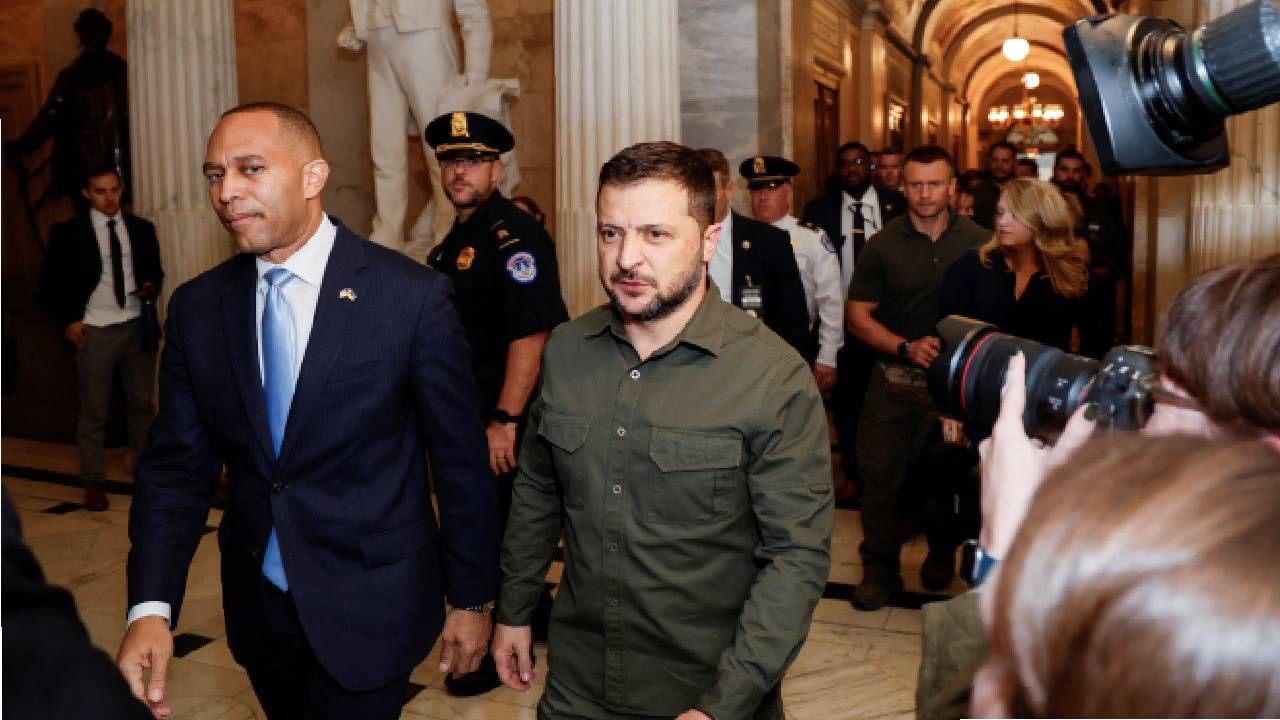 El presidente ucraniano llega para reunirse con miembros del Congreso de Estados Unidos en Washington.