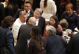 Roy Barreras con los Senadores del Partido Comunes en la instalación del congreso 2022