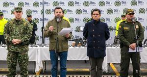 Brigadier general Rodolfo Morales, comandante Brigada 13 del Ejército; Carlos Fernando Galán, alcalde de Bogotá; Cesar Restrepo, secretario de Seguridad y general José Daniel Gualdrón, comandante Policía de Bogotá.