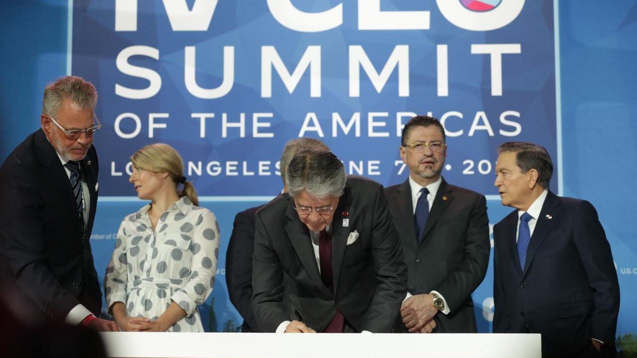 El presidente de Ecuador, Guillermo Lasso, se encuentra en la Cumbre de las Américas que se celebra en Estados Unidos