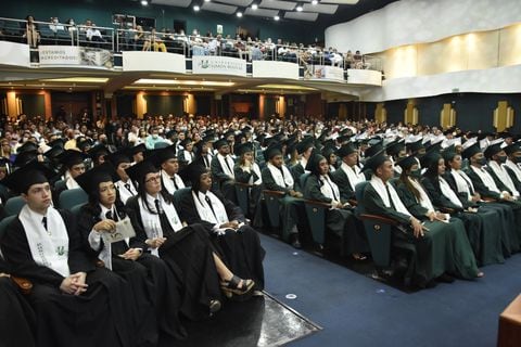 La institución les ha permitido a más de 64.000 egresados hacer realidad el sueño de formarse en educación superior.