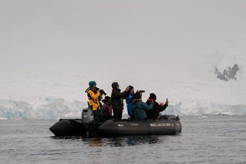 Los turistas que llegan a Antártida, por lo general, ya han visitado los demás continentes.