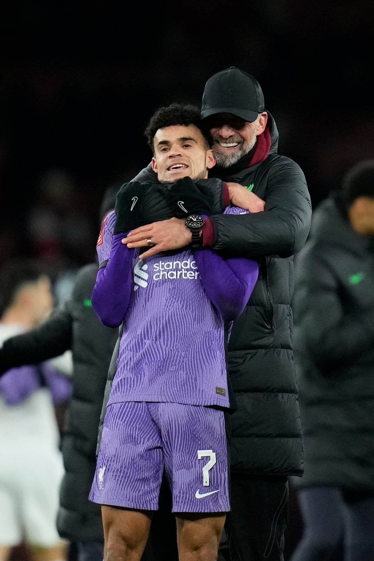 Liverpool's Luis Diaz, left, celebrates with Liverpool's manager Jurgen Klopp at the end of the English FA Cup soccer match between Arsenal and Liverpool at Emirates stadium in London, Sunday, Jan. 7, 2024. Diaz scored once in Liverpool's 2-0 victory. (AP Photo/Kirsty Wigglesworth)