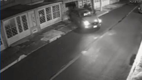 Ladrones intentaron robar carro recién comprado y víctima aceleró, no se dejó robar