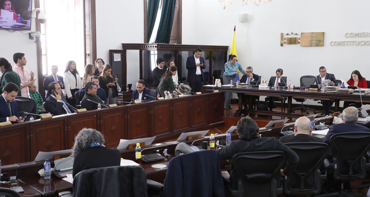 Proyecto de ley que regula el cannabis de uso adulto en Colombia,