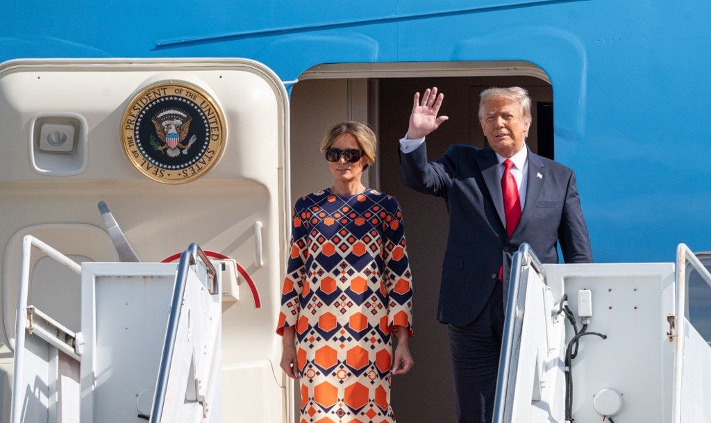 Donald Trump regresa a Florida con Melania