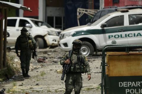 Ataque a estación de policía de Morales cauca por parte de disidencias de las FARC