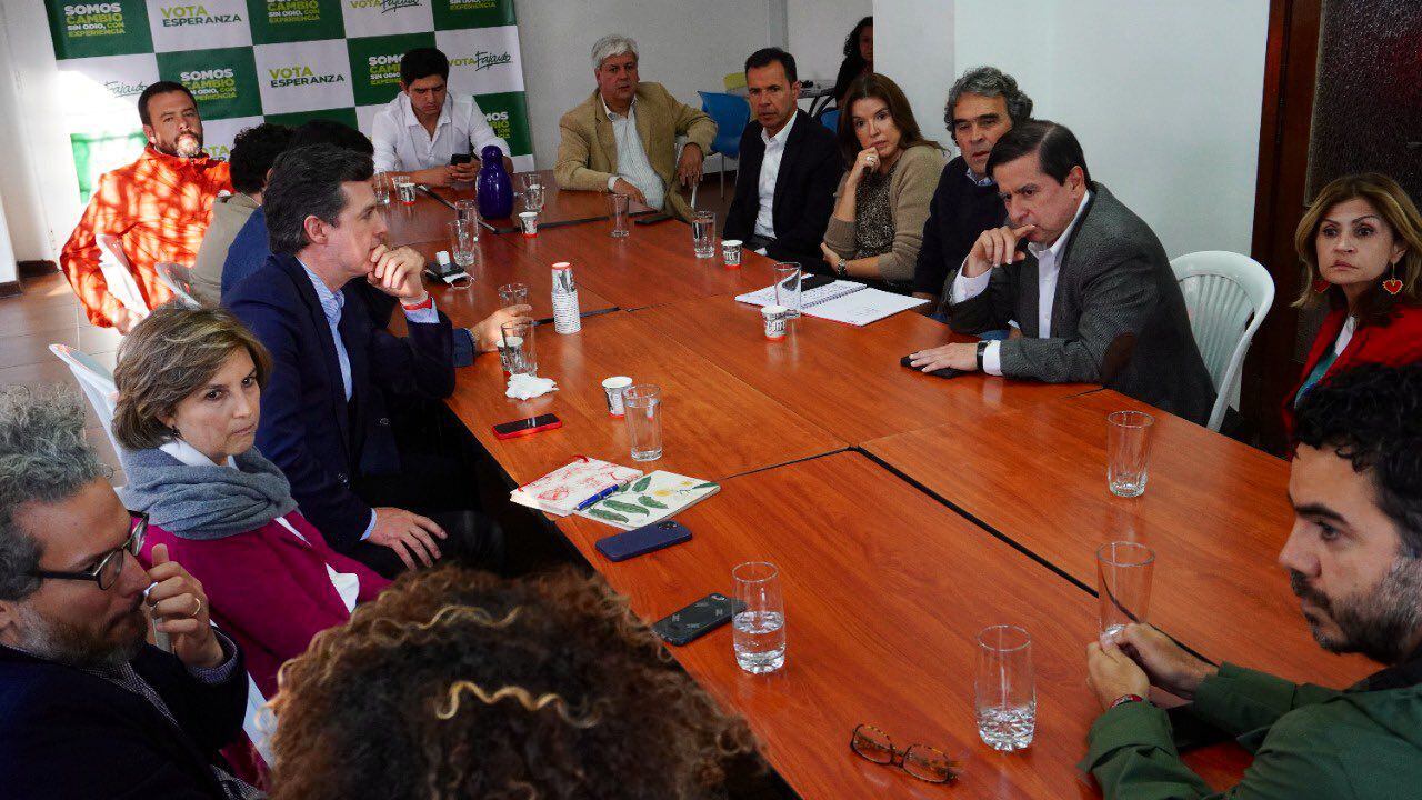 La reunión entre Sergio Fajardo y el Nuevo Liberalismo.