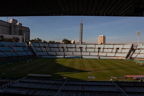 Estadio Centenario de Montevideo, escenario de las finales de Copa Libertadores y Copa Sudamericana