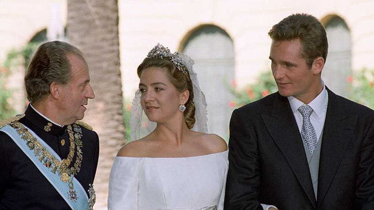 El rey Juan Carlos de España en la boda de Iñaki Urdangarin y la infanta Cristina.