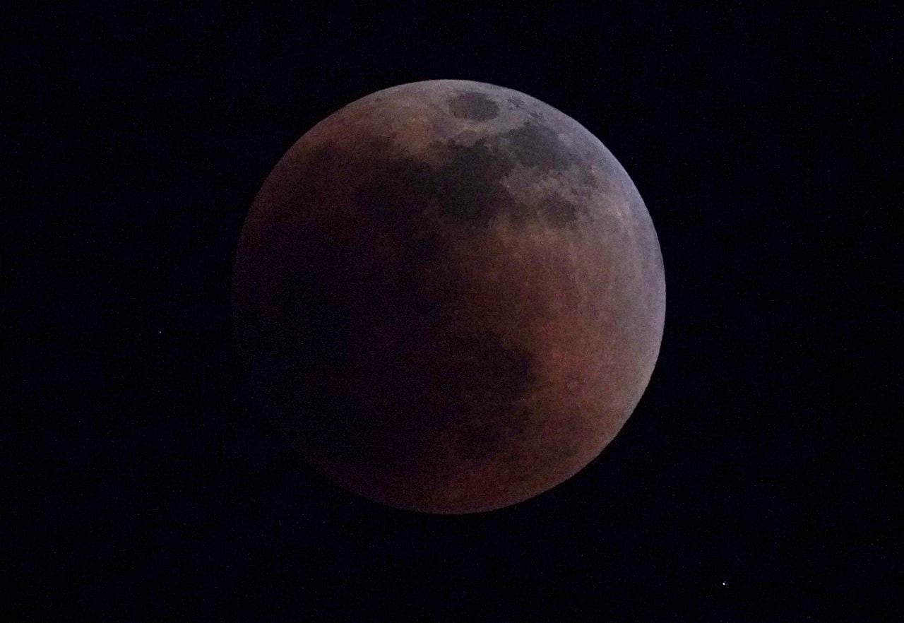 La luna también se tiño de rojo en México