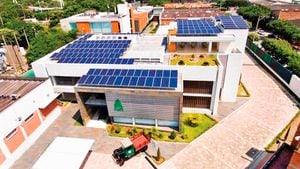 Cens tiene un proyecto con el Ministerio de Minas y Energía para energizar 3.800 familias con redes tradicionales y energías alternativas o paneles solares.