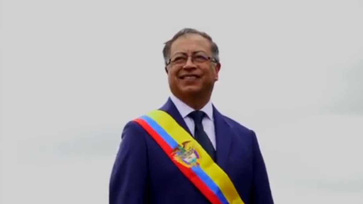 President-elect Gustavo Petro came to Caño Cristales to put on the presidential sash.