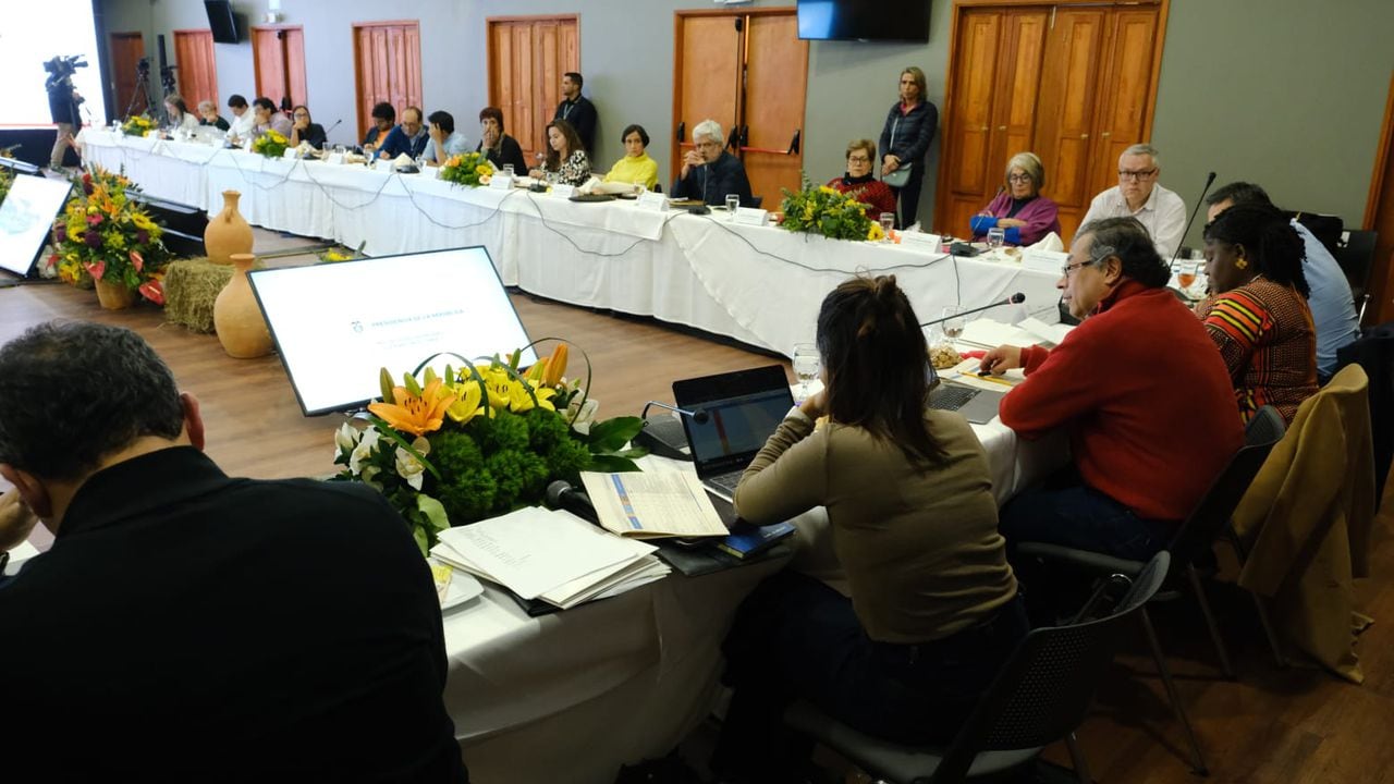 El presidente Gustavo Petro adelanta un consejo de ministros en Villa de Leyva, en Boyacá.