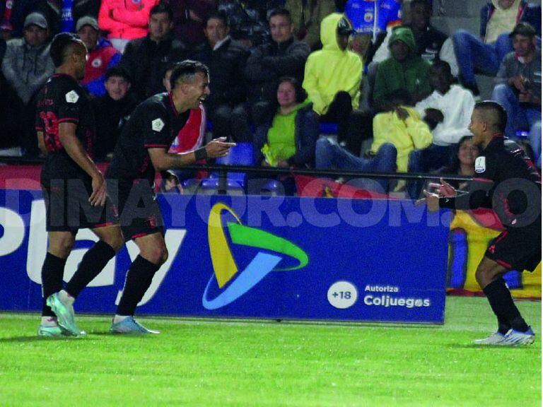 Facundo Suárez celebrando uno de sus goles frente al Deportivo Pasto