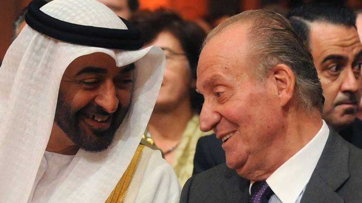 Juan Carlos I mantiene una buena amistad con el gobernante de Abu Dabi y de facto de los EAU, Mohamed bin Zayed al Nahyan.