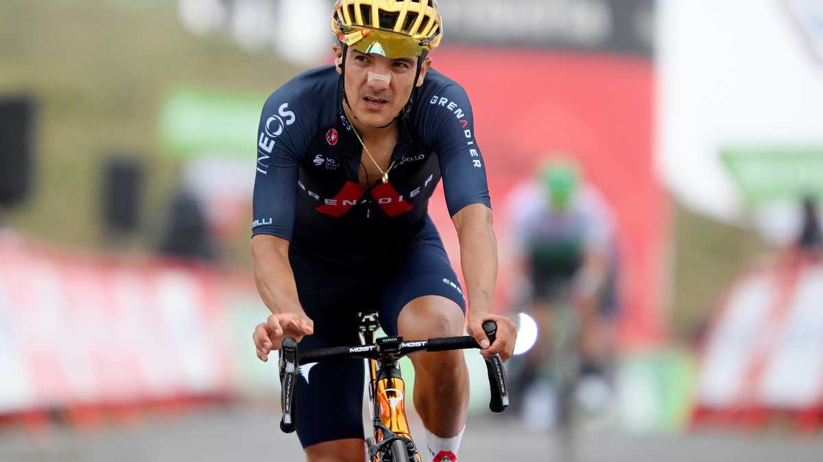 ESPINOSA DE LOS MONTEROS, SPAIN - AUGUST 16: Richard Carapaz of Ecuador and Team INEOS Grenadiers crosses the finishing line in the 76th Tour of Spain 2021, Stage 3 a 202,8km stage from Santo Domingo de Silos to Espinosa de los Monteros - Picón Blanco 1485m / @lavuelta / #LaVuelta21 / #CapitalMundialdelCiclismo / on August 16, 2021 in Espinosa de los Monteros, Spain. (Photo by Stuart Franklin/Getty Images)